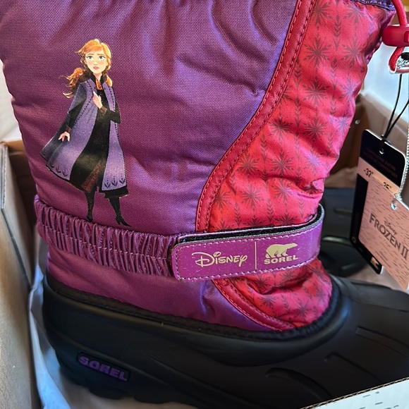 Sorel winter boots- BRAND NEW- Great gift!  New in box.  Disney “Frozen II” - Picture 2 of 7